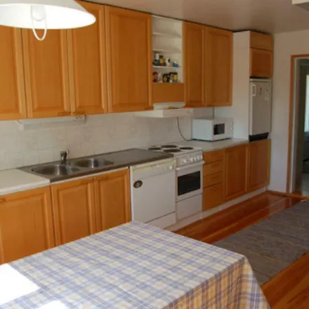 Holiday home Saenkelae By Interhome Lamsa